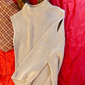 H&M oversized sweater vest